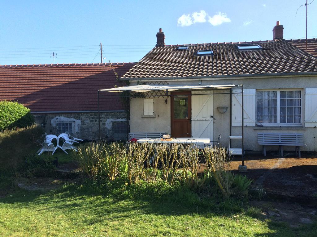 Chez Madame Titus Ormoy-Villers Exterior foto
